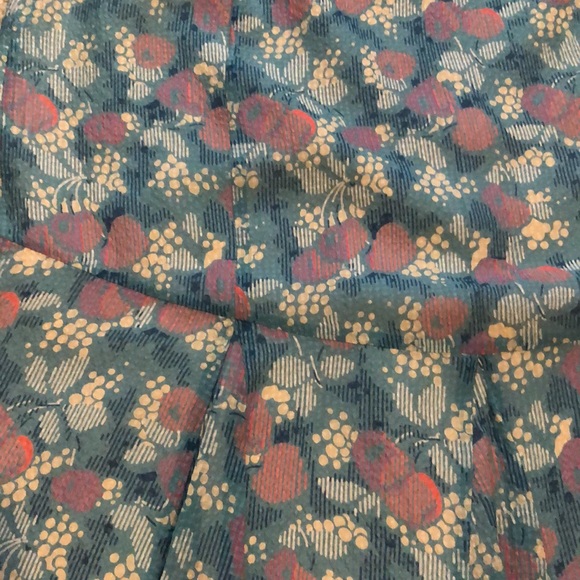 Excellent condition Marc Jacobs sz 8 100% silk knee- length summery skirt - Picture 6 of 10